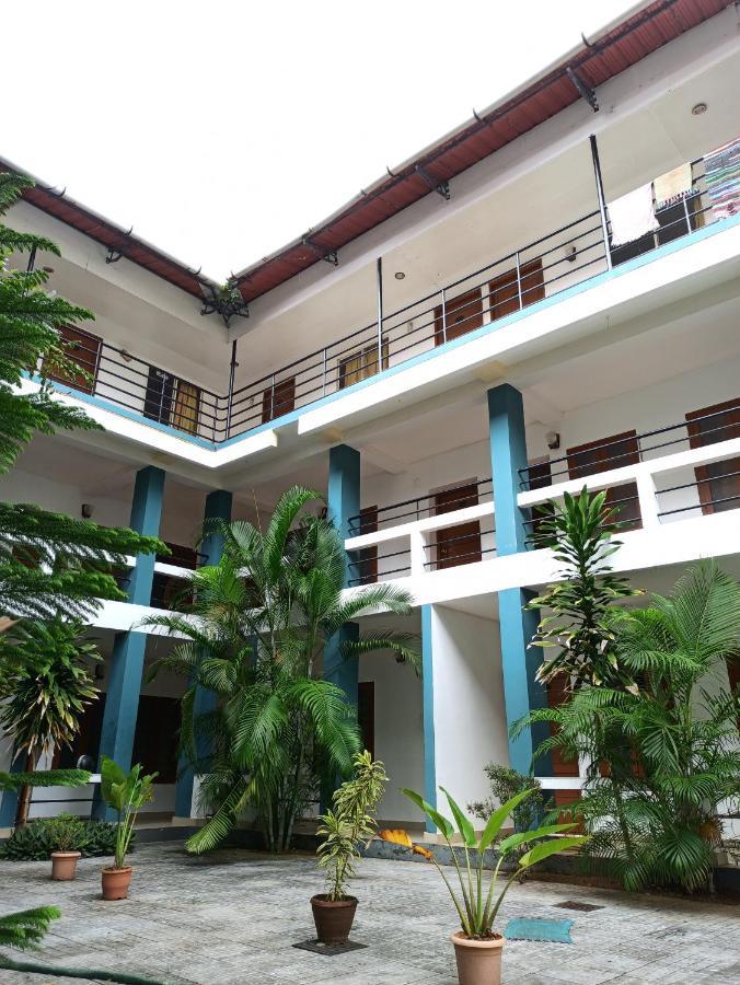 New Kovalam Beach Hotel Luaran gambar